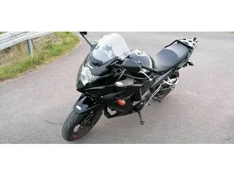 suzuki-gsx-650-f-schwarz-abs-top-case-ez-2016