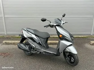 suzuki avenis 125 garantie constructeur 30/04/2030