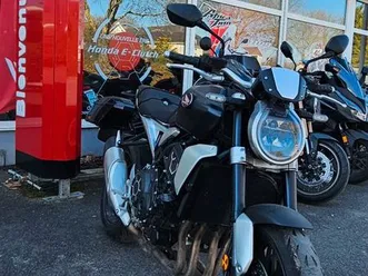honda-cb1000r-comme-neuf-2500km-2022-honda-fab-moto