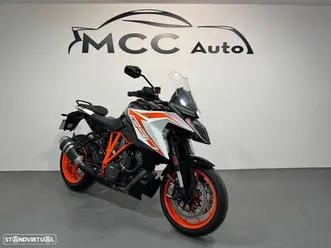 ktm-superduke-1290-gt
