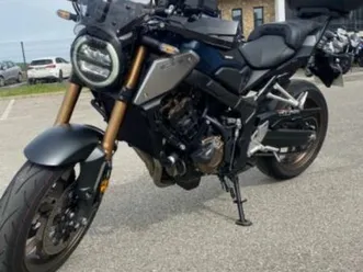 honda-cb650r-2022-650-cm3-moto-roadster-1-640-km-bleu-07430-st-clair