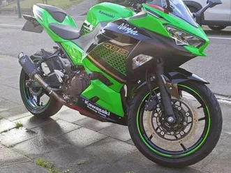 kawasaki-ninja-400-krt-edition