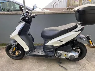 piaggio-tph-125