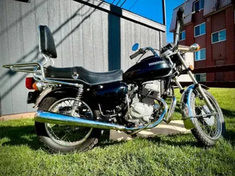 1979-honda-cm185-motocyclette