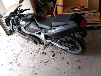 yamaha-fzr-600