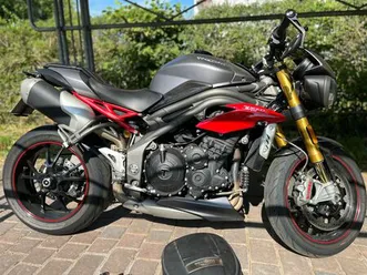 triumph-speed-triple-r