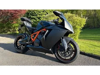 ktm-rc-8-r