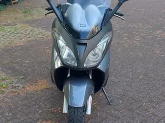 motorroller-125-aprilia-atlantik