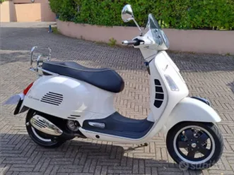vespa-300-gts