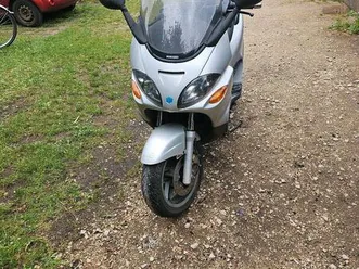 piaggio125-x9