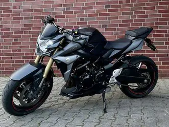 suzuki-gsr-750