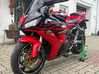 sc57-fireblade-1000