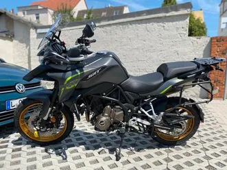 qj-motorrad-srt-700x