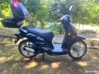scooter-50cm3-noir