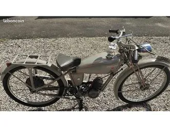 mobylette-de-collection-de-1949-restaure-demarre-au-1-4-de-tour-cg-ok