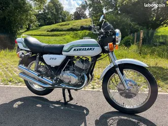 kawasaki-250-s1-collection-rare