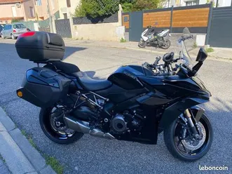 suzuki-gsxs-1000-gt