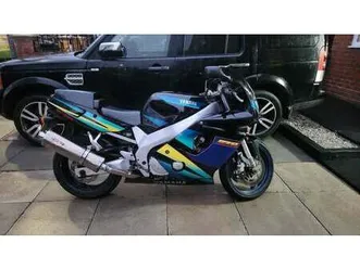 yamaha-fzr-1995-599-cc