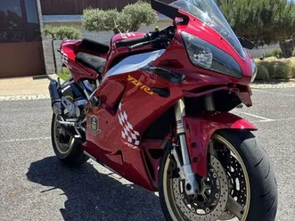 yamaha-yzf-r1-versao-s-50-aniversario-cascais-e-estoril