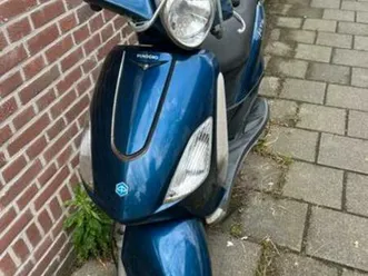 piaggio-fly-2011-metallic-blue-vier-takt-50cc-scooters-piaggio-marktplaats