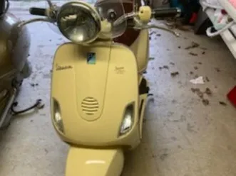 vespa-125-lx