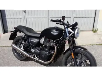 vendo triumph street twin 900 (2017 - 18) usata a livorno (codice 9707532) - moto.it