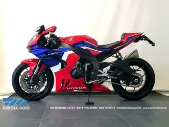 vendo-honda-cbr-1000-rr-r-fireblade-2020-21-usata-a-salerno-codice-9708263-moto-it