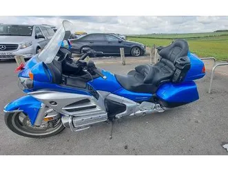 honda-gl1800-gold-wing-deluxe-tourer-petrol-manual-118-ps-1832-cc