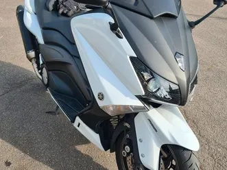 tmax-530-ligne-akrapovic-abs