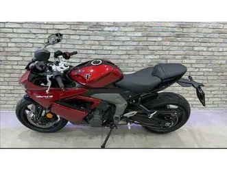 vendo triumph daytona 660 (2024 - 25) usata a roma (codice 9708566) - moto.it