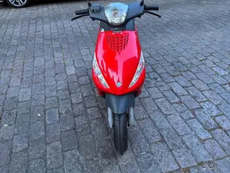 piaggio-zip-2t-50-ccm-erst-6000km-wie-neu