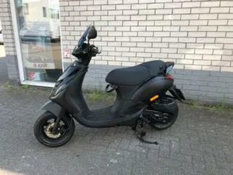 gave-piaggio-zip-sp-45km-brom-mat-zwart-bj2017-6000km-alpha-scooters-piaggio-marktpl