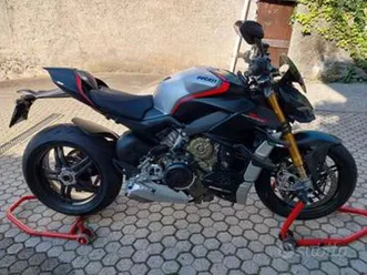 ducati streetfighter v4 - 2022