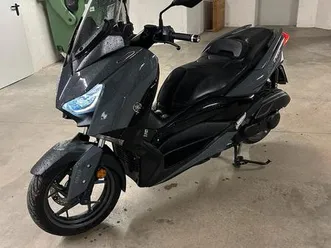 yamah-x-max-125cm-mit-520km-garantie