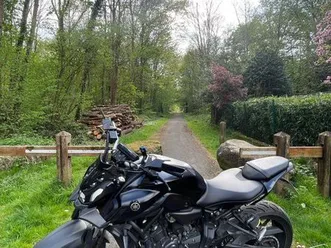 yamaha-mt07-a2-akrapovic