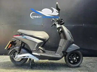 piaggio-one-electric-scooter-50-cc-equivalent-trade-sale-hpi-clear