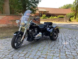 harley-davidson-trike-freehwheeler-107-pkw-fuhrerschein