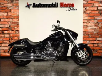 suzuki-cycles-vzr1800-intruder-m1800r-vance-hines-se-spec-o-2006