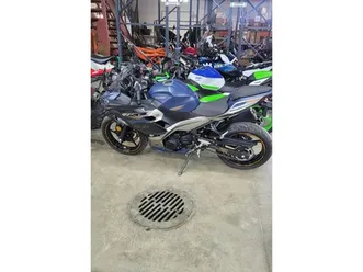 2023-kawasaki-ninja-400-abs-metallic-magnetic-dark-gray-twiligh