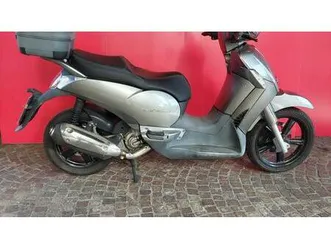 vendo aprilia scarabeo 300 special (2009 - 13) usata a somma lombardo (codice 9713194) - moto.it