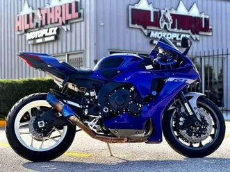 2020 yamaha yzf-r1