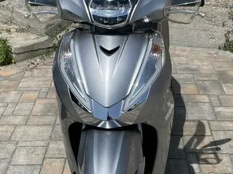 vendo-honda-sh-300-i-abs-2016-20-usata-a-sanremo-codice-9713227-moto-it