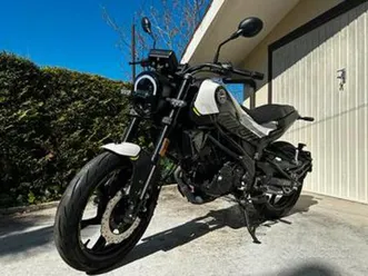 benelli-leoncino-125