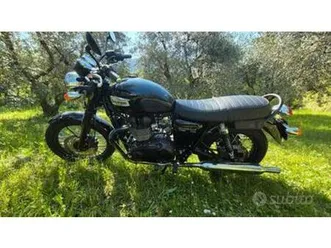 triumph bonneville t100 black edition