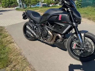 ducati-diavel-strada