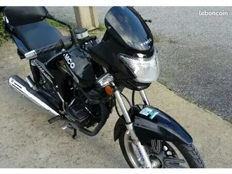 kymco pulsar 2015. 2590 km