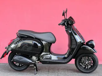 vespa gtv 300 ''notte''