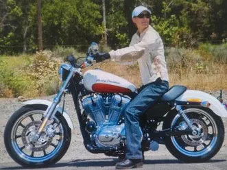 harley-davidson-sportster-883-ein-jahr-tuv