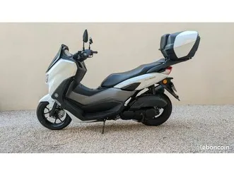 scooter-nmax-yamaha