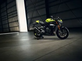 triumph speed triple 1200 rx. limited edition
